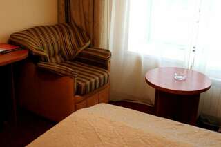 Гостиница Евротель Центральный Екатеринбург Стандартный номер с кроватью размера «king-size»-4