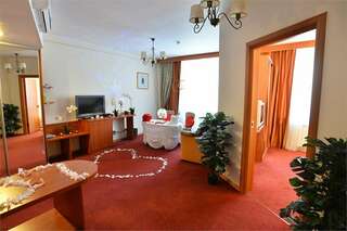 Гостиница Евротель Центральный Екатеринбург Люкс-6